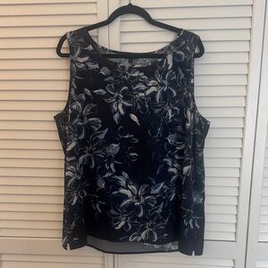 St. John Silk Sleeveless Women's Shell